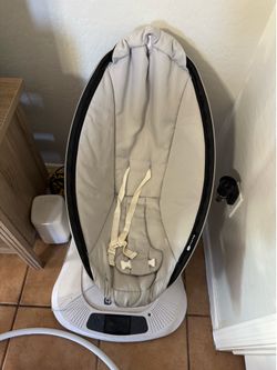 4 Moms Baby Swing