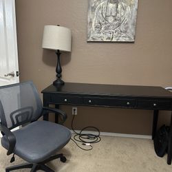 desk & chair 