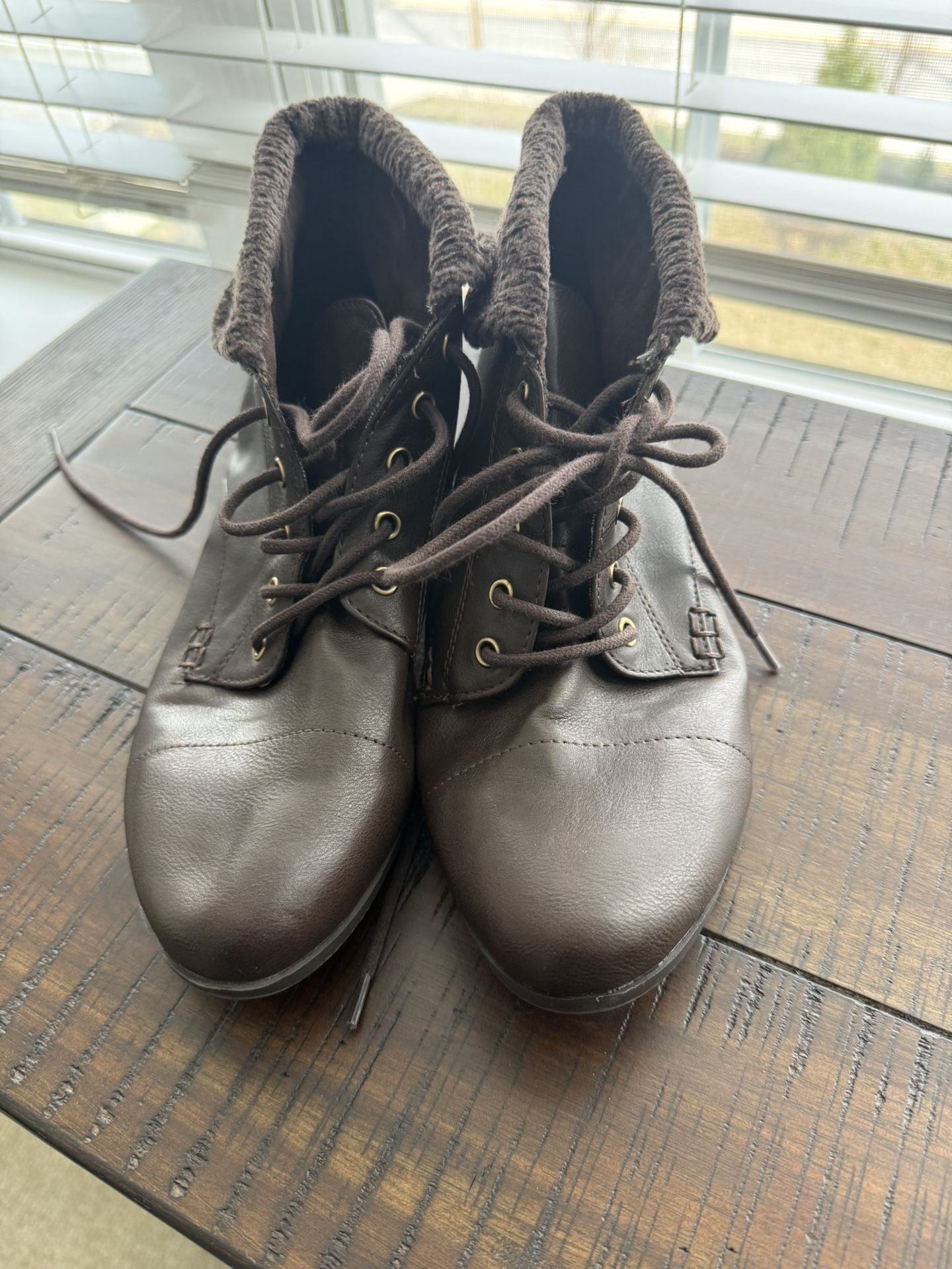Wilsons Leather Women's Boots Size 8.5