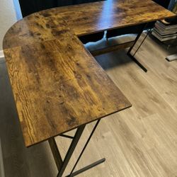 Corner Desk