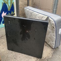Free Furniture In Alley 26th/28th And Elm/ Eudora Denver 