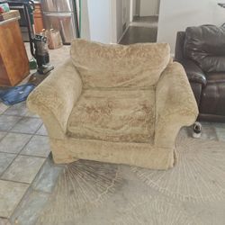 COUCHES