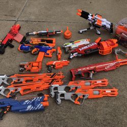 Nerf Guns, LOT OF 15 (Rivals, Strikes, Rhino-Elite And Others) Clips and Darts