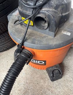 RIDGID Wet/Dry Shop Vacuum with Hose
