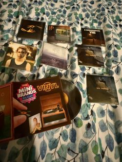 Mini brands vinyls, what do u have to trade