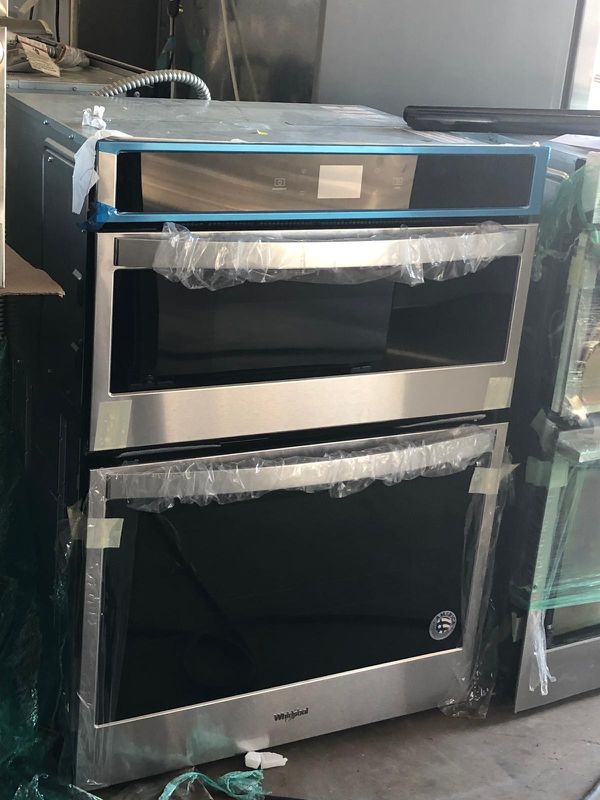 Microwave oven combo whirlpool, open box for Sale in West Park, FL