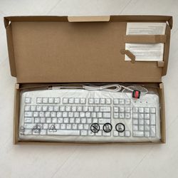 Microsoft Wired Keyboard 200 (Model 1406) – USB Full Size – Open Box