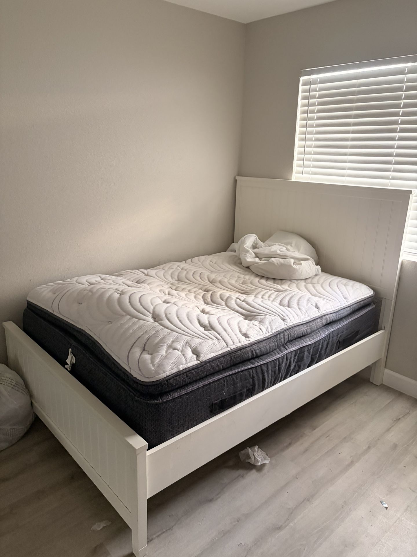 Full Size Bed with Frame