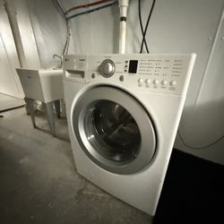 LG Front Load Washer And Dryer Set
