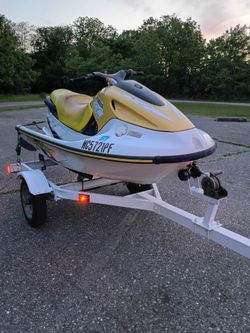 Jet ski