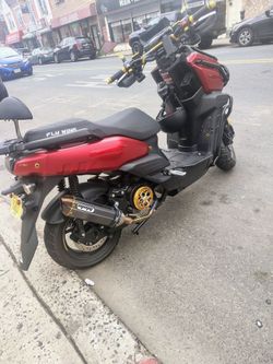 Fly Wing tank 200efi  Scooter Moped Red and Black
