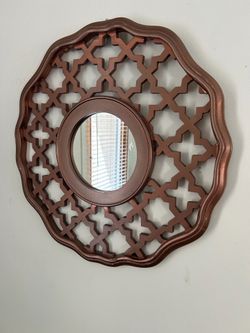 Round mirror for bedroom or bathroom