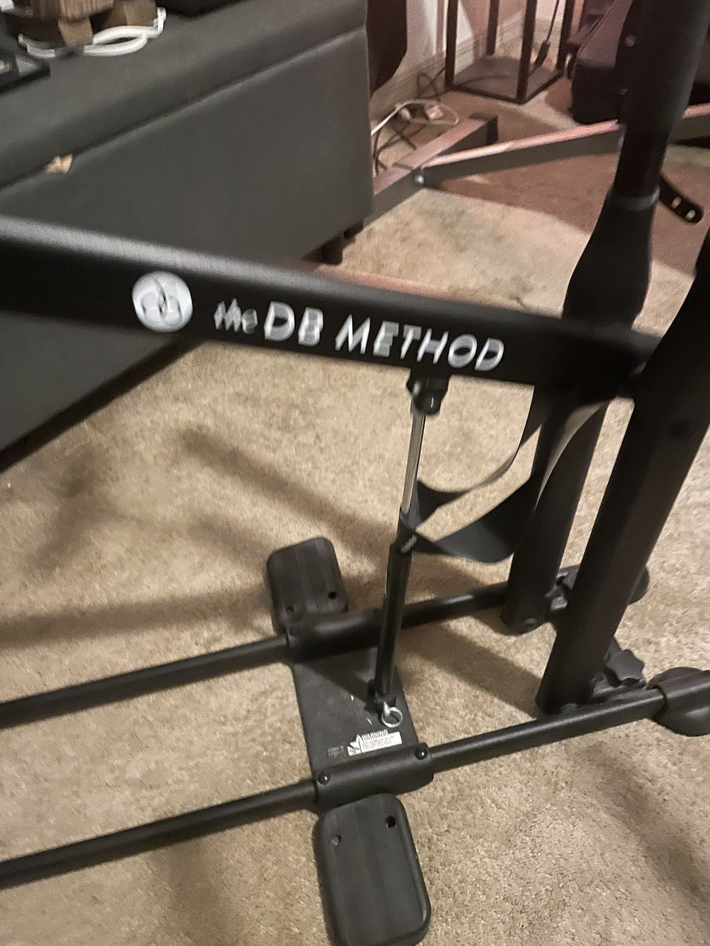 DB Method Squat Machine 