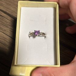 Sterling Amethyst Ring w 2 Diamond Chips 