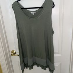 Daisy Fuentes Size 3X Green Sleeves Less Tunic Blouse Shirt Top. Never Worn