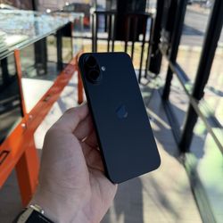 Apple iPhone 16 Plus 128GB Unlocked to any carrier! 90 day warranty! We offer financing!