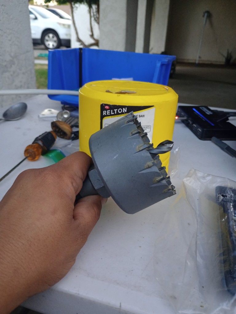 Relton HS-38 3"X1" METAL CUTTING CARBIDE HOLE SAW COMPLETE KIT$ 100$