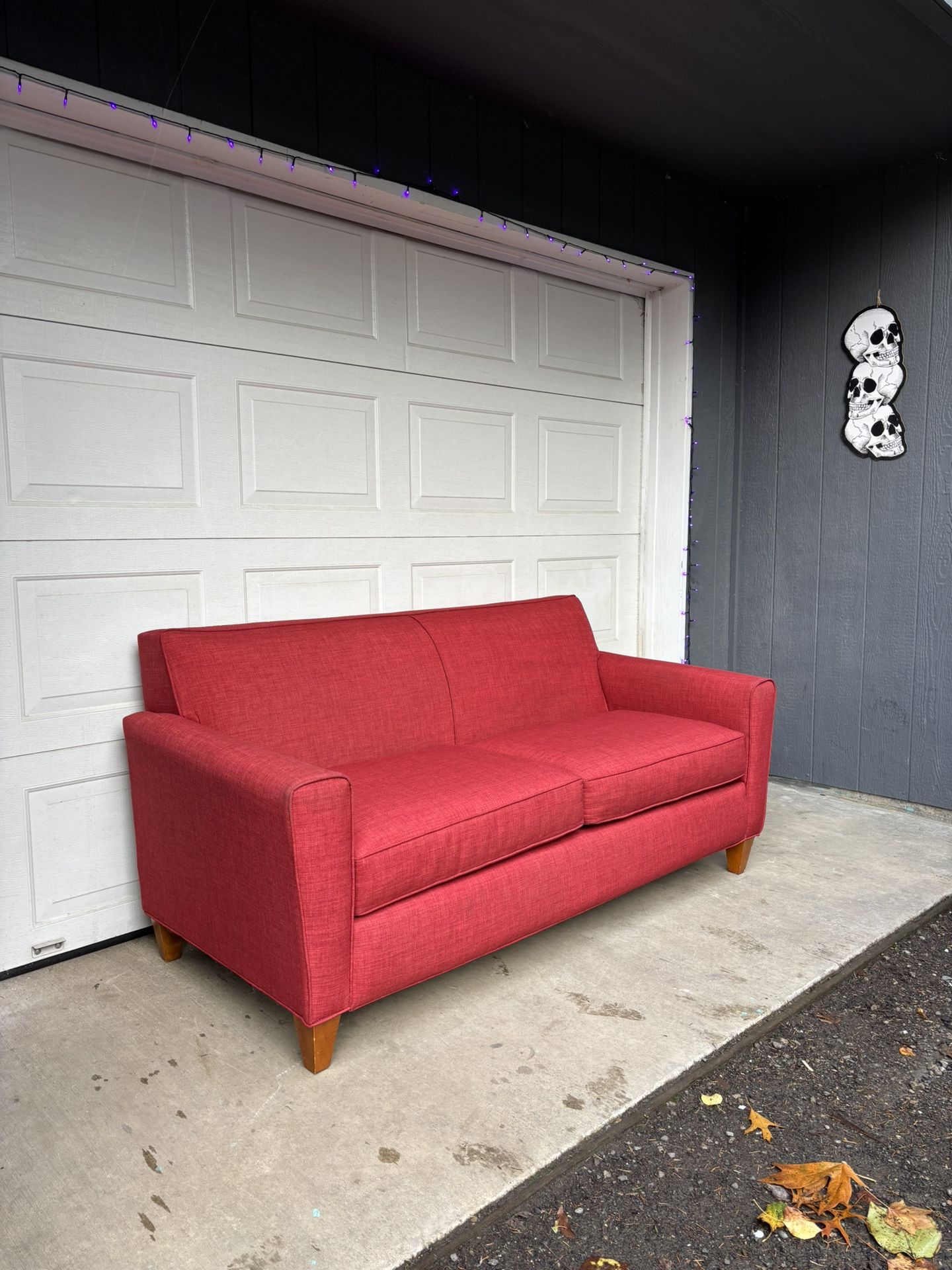 Contemporary Padded Back Red Loveseat •FREE DELIVERY•