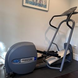  Precor EFX 5.17i ELIPTICAL Home gym Machine Step