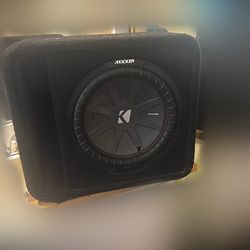 12inch kicker subwoofer compaR 500watts with hole/crack works