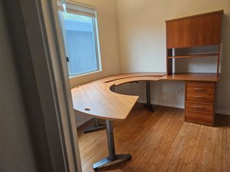 Large Modular Corner Office Workstation Desk w/ Hutch & File Drawers