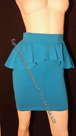 Bebe skirt stretchy New with tags size Small