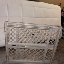 Safety Gate 