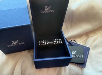 Swarovski Bow Ring