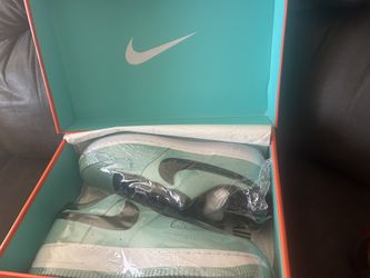 Tiffany Af1