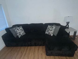 🛋️ Brand New All-Black Sectional Sofa 🛋️ $250