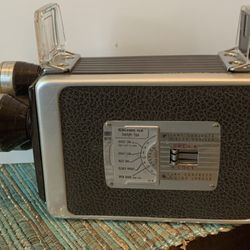 Vintage Brownie 8 mm Movie Camera Turret. 1950’s 3 Turret Lens fl.9.