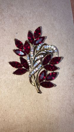WEISS - Vintage Mid-Century Floral Brooch 