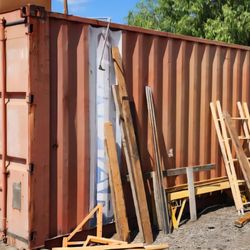40ft. Shipping Containers Located In Thousand Oaks, CA