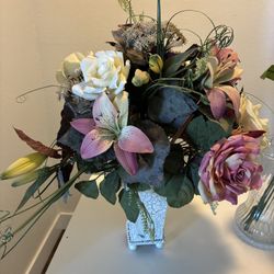 Flower Decorations Vases Each 4 Dollars Or All 12
