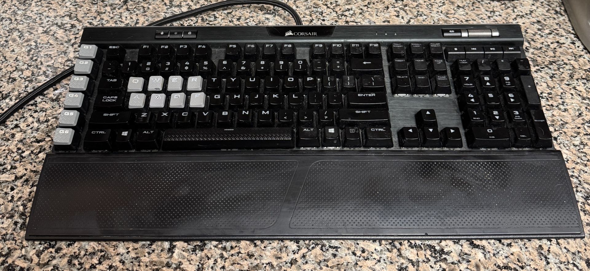 Corsair K95 Platinum Keyboard