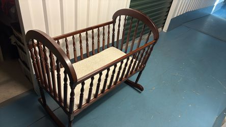 Wood Cradle