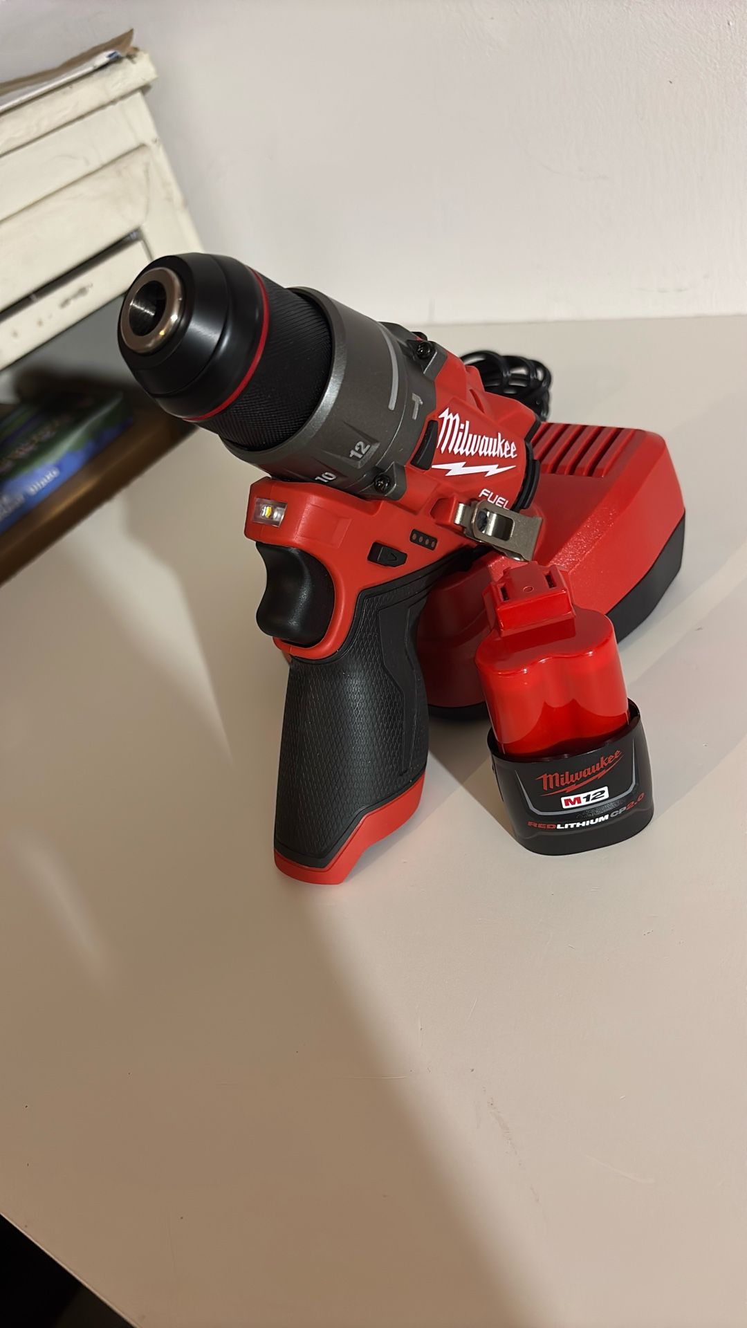 Milwaukee FUEL M12 Hammer Drill Kit