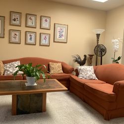 Super Clean, Comfy Living Room Set (Sofa, Loveseat)