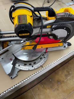 DeWalt DWS780 12” Sliding Compound Miter Saw – Professional Grade