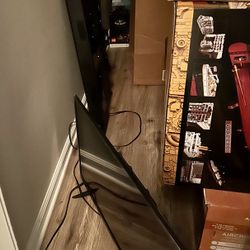 TV LOT (2)
