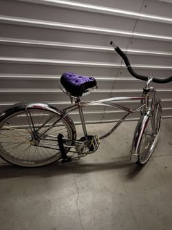 Beach cruiser lowrider bike