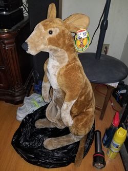 Melissa And Doug 28 inch Kangaroo no baby for Sale in Rancho