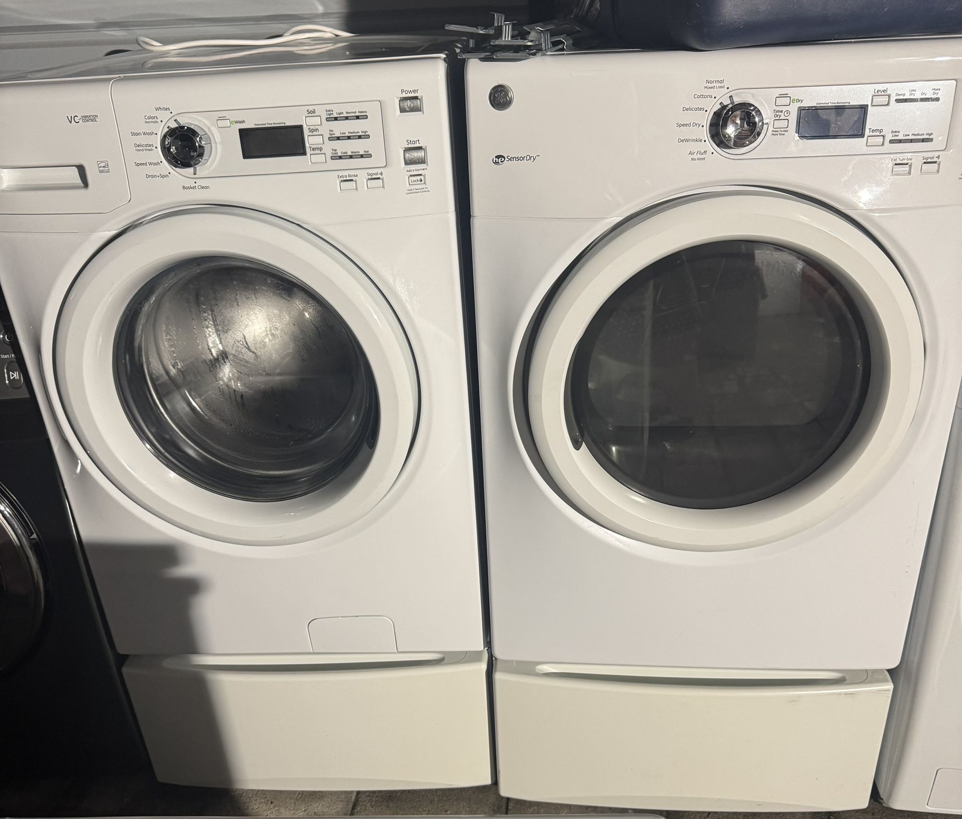 Washer And Electric Dryer 