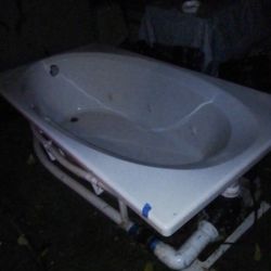 Jacuzzie Tub$ 300