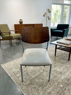 Gunlocke Molti High-End Executive Guest Chairs –From $19.99🪵 Florida