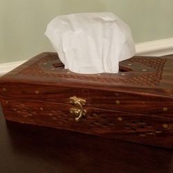 Decorative tissue box case