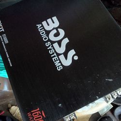 Boss 1600 Watts 