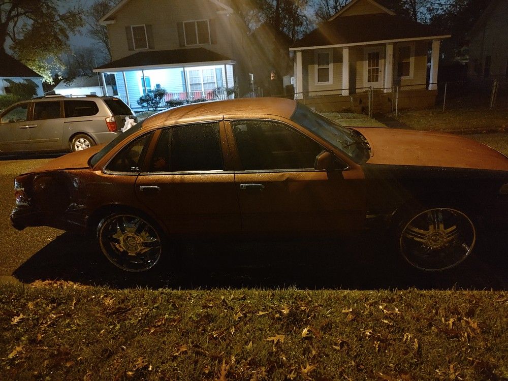 1997 Ford Crown Victoria