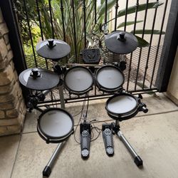 Simmons Electronic Drum Kit