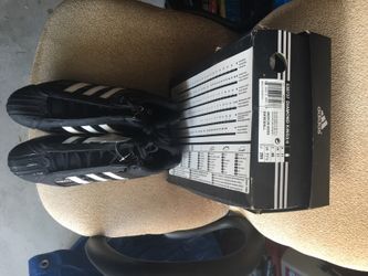 ADIDAS BASEBALL CLEATS NEW